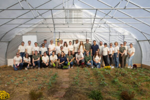 Full 3R team in greenhouse
